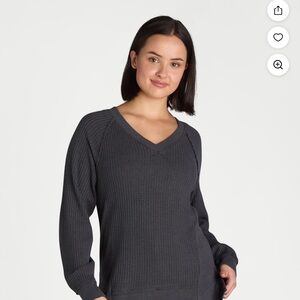 🌺 3/$10 mix & match Time and Tru Dark Gray Waffle V-Neck Sweatshirt XXXL